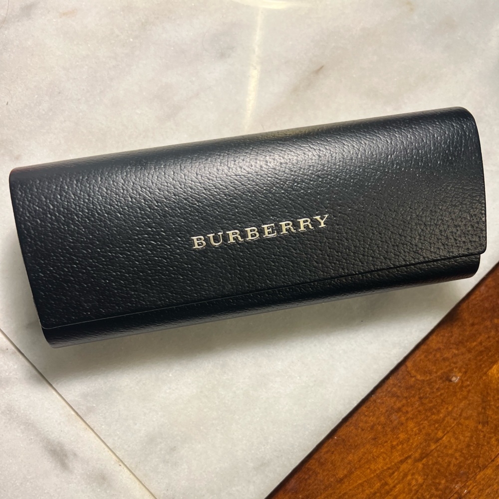 BURBERRY 🖤 Eyeglasses CASE Black & Gold!  Like New! AUTHENTIC!